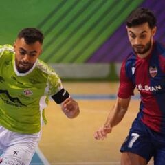 El Palma se impone al Levante y se acerca al liderato