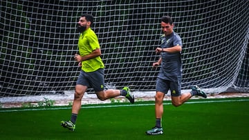 Villalibre y Dani Salvador, del Racing.