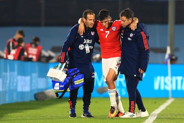 Las bajas de Chile ante Colombia hoy: ausentes y lesionados de la Roja para las Eliminatorias