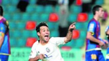 <b>MATADOR. </b>El Salamanca dejó los puntos en casa tras una remontada que culminó Rossato con un lanzamiento de falta directa.