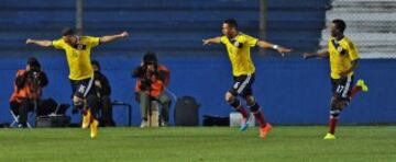 Colombia celebra el único gol de Colombia.