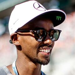 Mo Farah lodges formal complaint while German police deny racial harassment allegations