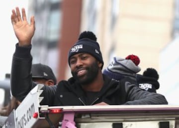 Espectacular recibimiento en las calles de Boston. Darrelle Revis.