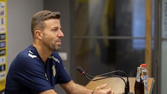 Luis García: “Tengo una oferta de renovación, ascienda o no”