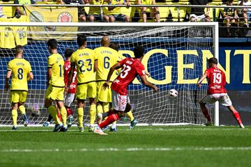 Coco anotó este gol de falta en Villarreal. 
