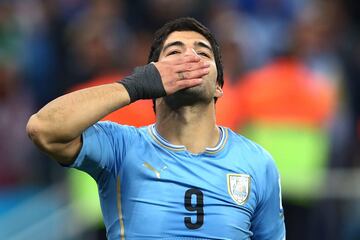 País: Uruguay | Goles: 55 | Partidos: 104