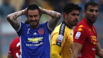 Ftbol, Union Espanola vs Universidad de Chile. Octava fecha campeonato de Transicin 2017.
El jugador de Universidad de Chile Mauricio Pinilla, se lamenta luego de perder una oportunidad de gol durante el partido de primera division disputado contra Union Espanola en el estadio Santa Laura.
Santiago, Chile.
30/09/2017
Marcelo Hernandez/Photosport*********
Football, Union Espanola vs Universidad de Chile. Eight dateTransition championship 2017.
Universidad de Chile's player Mauricio Pinilla, reacts after losing a goal during a first division football match played against Union Espanola at the Santa Laura Stadium.
Santiago, Chile.
30/09/2017
Marcelo Hernandez/Photosport