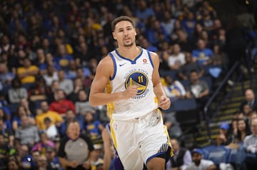 Klay Thompson ha cargado con el equipo junto a Kevin Durant dado a la ausencia de Curry con el que firmó un juego de 68 puntos en enero entre los dos.