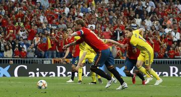1-0. Sergio Ramos marc¨® el primer gol de penalti.