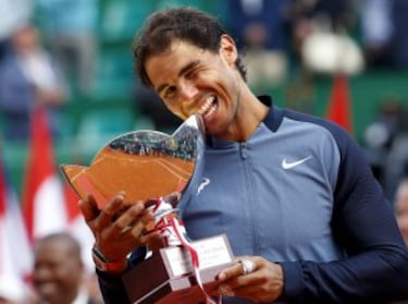 Rafa Nadal volviá a llegar a la final del Masters de Montecarlo en 2016. Le esperaba el francés Gael Monfils al que ganaría por 7-5, 5-7, 6-0.