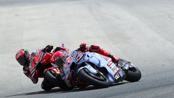 Márquez y Bagnaia en acción.