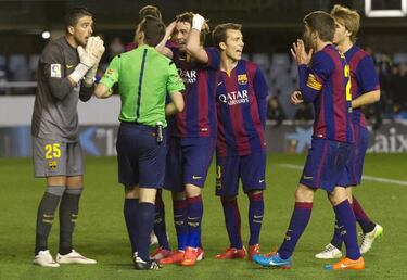 La Fábrica y La Masía se agrietan