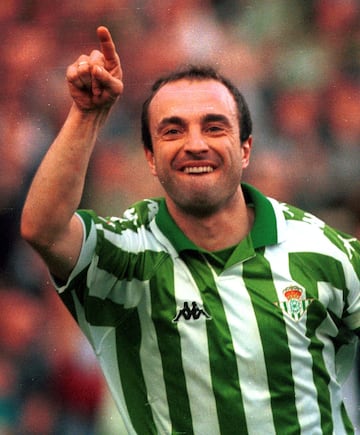 Etapa en el FC Barcelona: 1995-97 | Etapa en el Betis: 1988-95 y 1997-01