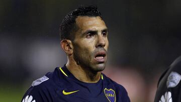 T&eacute;vez, durante un partido.