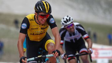 George Bennett, durante una etapa del Giro de Italia.