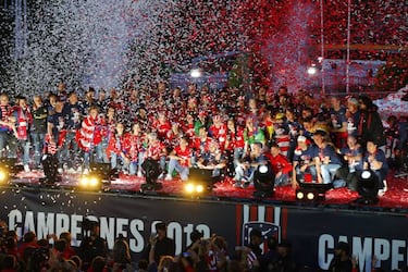 La afición hizo llorar a Torres y le gritó a Griezmann: "¡Quédate...!"