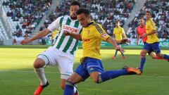 &Aacute;lvaro Garc&iacute;a, jugador del C&aacute;diz durante un partido de LaLiga 1,2,3 ante el C&oacute;rdoba