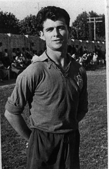 Moncada, 11 de octubre de 1931-Moncada, 14 de enero de 2024. 92 años. Máximo goleador de la Primera División en la temporada 1957-58, empatado con 19 goles a Alfredo Di Stéfano y Manuel Badenes, cuando militaba en las filas del Valencia. La temporada anterior también fue pichichi de la Segunda División con el Gijón.