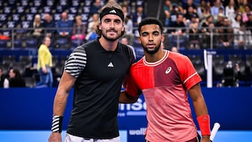 Stefanos Tsitsipas y Arthur Fils, en Amberes.