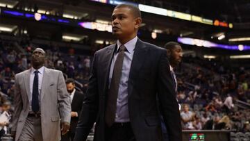 Earl Watson de Phoenix Suns.