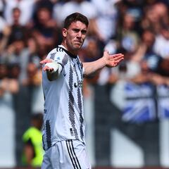 Will Juventus be able to play in the Champions League? UEFA consider Juve ban