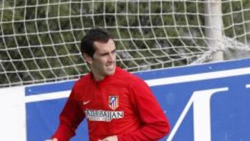 Godín ultima su puesta a punto para el partido ante el Betis