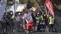 GRAF8878. PALMA, 31/01/2019.- El vencedor del Trofeo Ses Salines-Puig de Sant Salvador, primera prueba de la Challenge Mallorca, el ciclista espa&ntilde;ol Jes&uacute;s Herrada (Cofidis), esta tarde a su llegada a la meta. EFE / Atienza