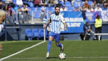 Cifu, durante un partido en La Rosaleda.