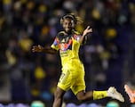 Lens presenta a Allan Saint-Maximin al estilo del Correcaminos