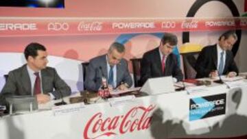 De izquierda a derecha: Leopoldo González-Echenique (RTVE), Alejandro Blanco (COE), Miguel Cardenal (CSD) y Marcos de Quinto (presidente de Coca-Cola Iberia).