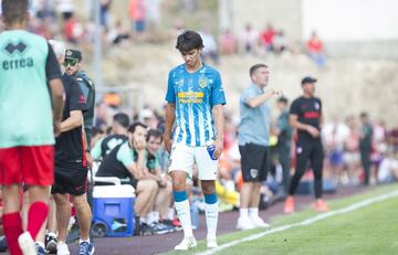 Joao Félix se retira por un golpe en la cadera
