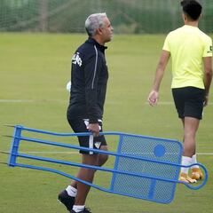 Sergio Pellicer: “Le di el brazalete a Ismael porque transmite los valores que queremos"