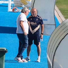 Vizcaíno sostiene su confianza en Paco López