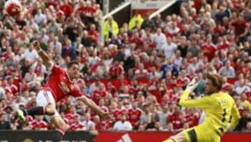 Chicharito jugó 25 minutos en el empate del Manchester United
