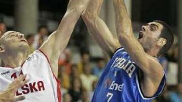 <b>MERO TRÁMITE.</b> Italia no se esforzó para conseguir la victoria.