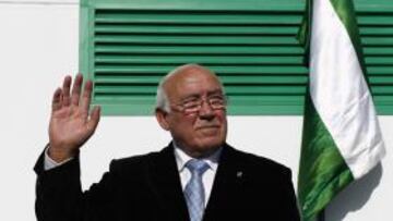 <b>MITO. </b>Del Sol saluda. La Ciudad Deportiva ya lleva su nombre.