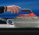 ¿Por qué las piedras de curling cuestan 1.000 euros? Los secretos y reglas del deporte que desafía la física