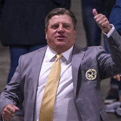 Herrera sobre Carlos Santos: "Tuvo oportunidad como DT, pero no demostró su capacidad"