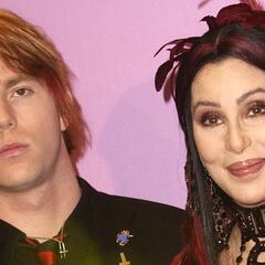 Cher es acusada de contratar a hombres para secuestrar a su hijo