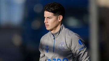 James Rodr&iacute;guez, fuera del partido entre Everton y Southampton por problema f&iacute;sico.