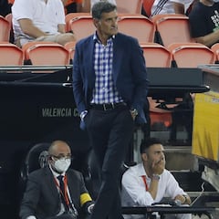 Míchel: "Mestalla aprieta tanto que al Valencia le han pitado un penalti dudoso"