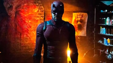 El UCM viaja ahora al Disney+ de la mano de uno de los estrenos superheroicos más esperados de 2025: el regreso del Daredevil de Charlie Cox tras sus primeros cameos en Marvel Studios tanto en 'Spider-Man: No Way Home' como en 'She-Hulk'. Y lo hace con su propia serie que recogerá el testigo de su anterior etapa en Netflix para integrarse de forma definitiva en el Universo Cinematográfico de Marvel, aunque manteniendo el tono oscuro y violento de su serie original. Y no lo hará solo, ya que viejos conocidos como Kingpin o The Punisher seguirán dando guerra en Hell's Kitchen.