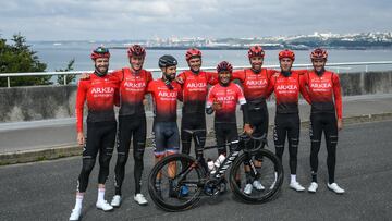 Todo listo para el Tour con la presentación de equipos