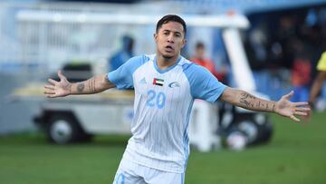 Michael Ortega celebrando un gol con Bani Yas en la Liga de Emiratos &Aacute;rabes Unidos.