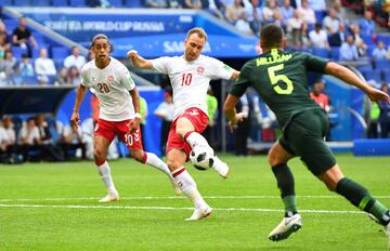 Dinamarca 1-0 Australia | Tras una buena dejada de Jorgensen dentro del área llegó desde atrás del jugador del Tottenham, Eriksen, que remata con potencia de primeras para batir a Ryan. 