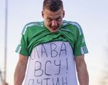 Russia-born striker sends Putin anti-war message