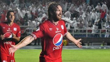 Fernando Aristeguieta celebrando un gol con América de Cali ante Deportes Tolima por Liga Águila I-2019.