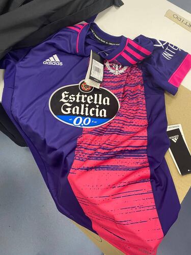 Se filtra una imagen de la posible segunda camiseta del Pucela
