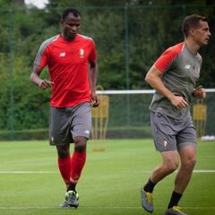 Con su futuro en el aire, Ochoa sigue entrenando con el