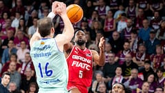 El Bàsquet Girona domina el clásico ante Hiopos Lleida de principio a fin